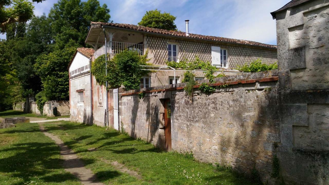 Le Gue Renard-Un Balcon Sur La Charente Villa Jarnac Dış mekan fotoğraf